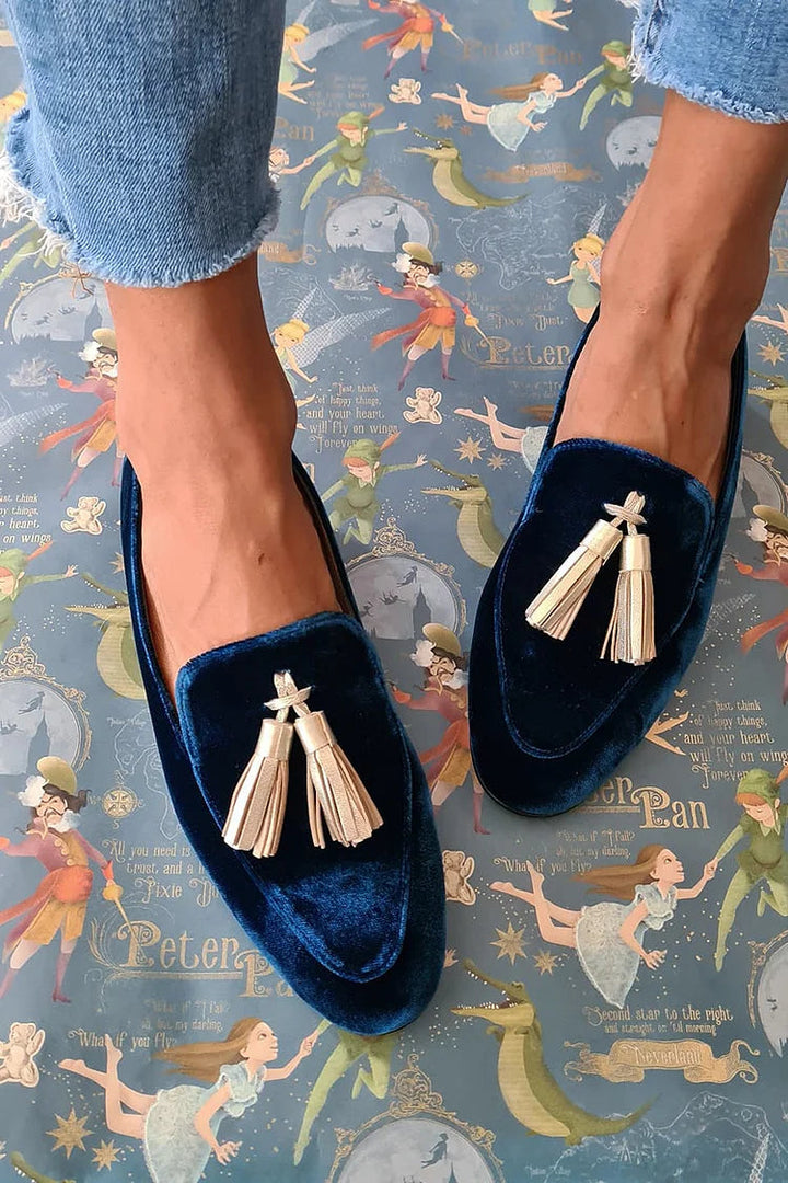 Monica Secrets | Loafers With Champagne Tassels