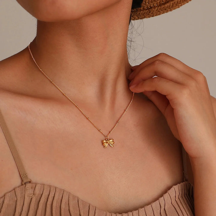 14k Dainty Feminine Bow Necklace
