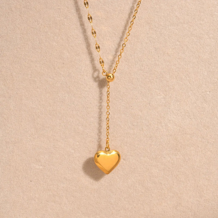 14k Dainty Feminine Heart Dangle Necklace