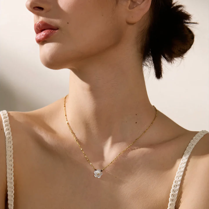 18k Dainty White Floral Necklace