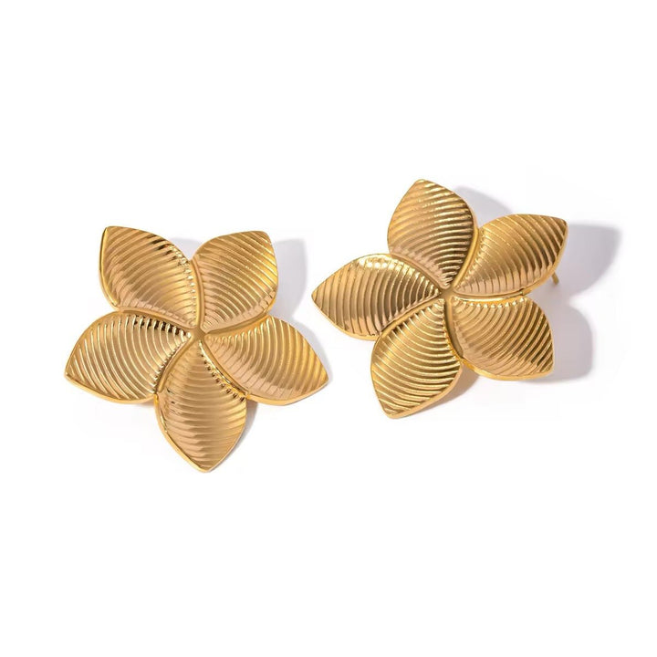 18k Glamorous Gold Floral Stud Earrings & Ring