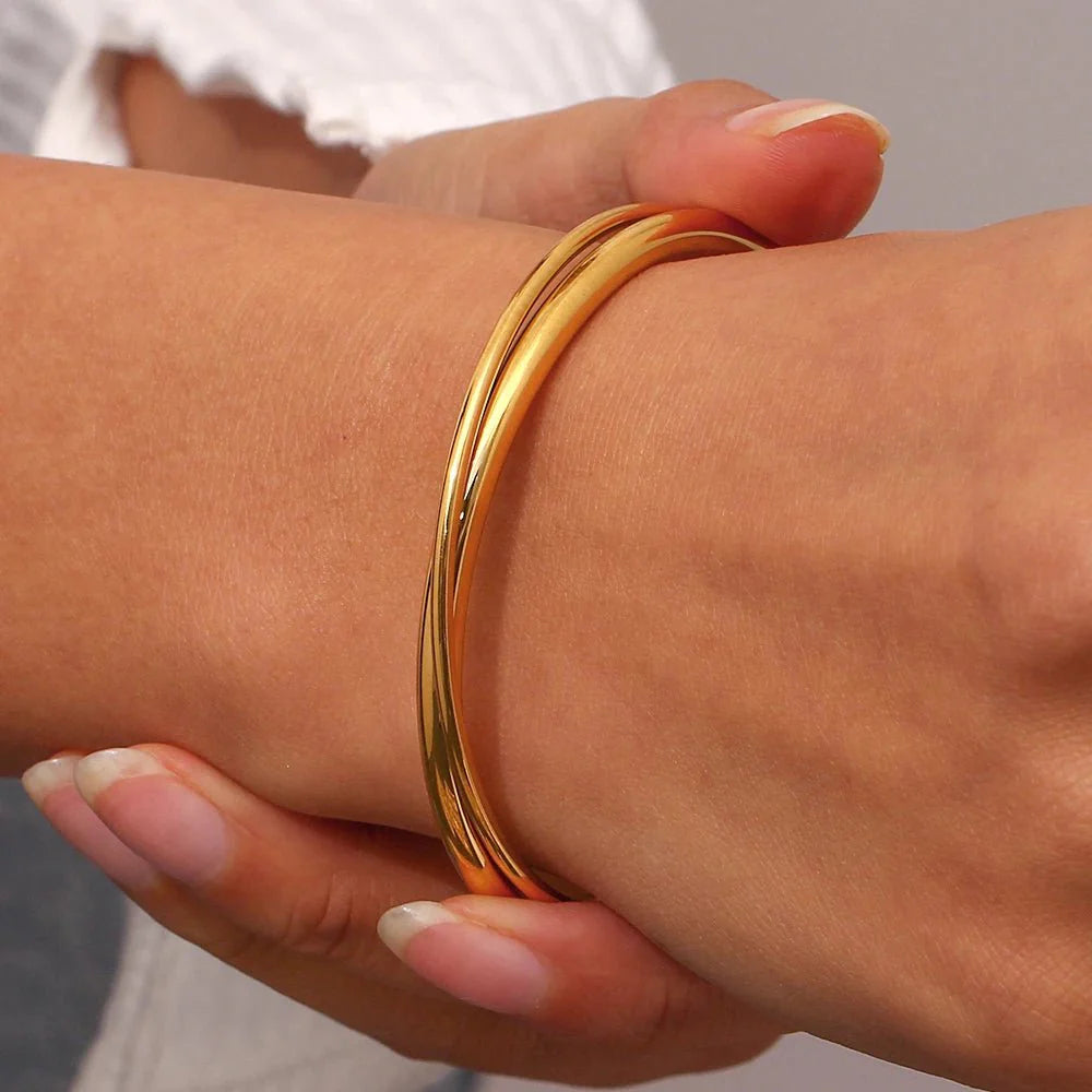 18k Intersect Cross Cuff Bracelet