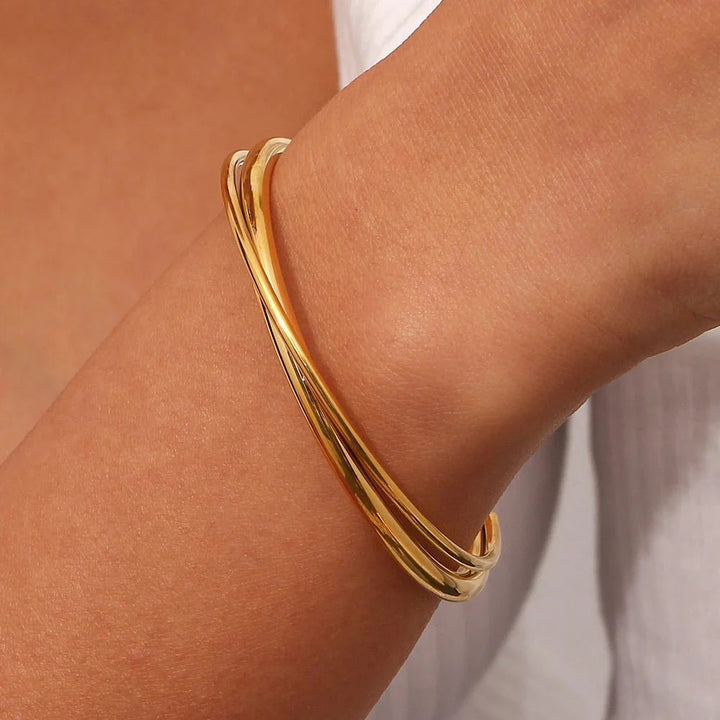 18k Intersect Cross Cuff Bracelet