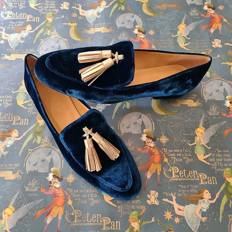 Monica Secrets | Loafers With Champagne Tassels