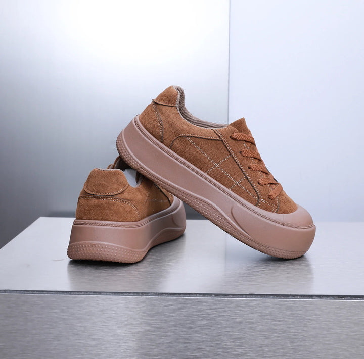 Monica Secrets | Suede Platform Sneaker