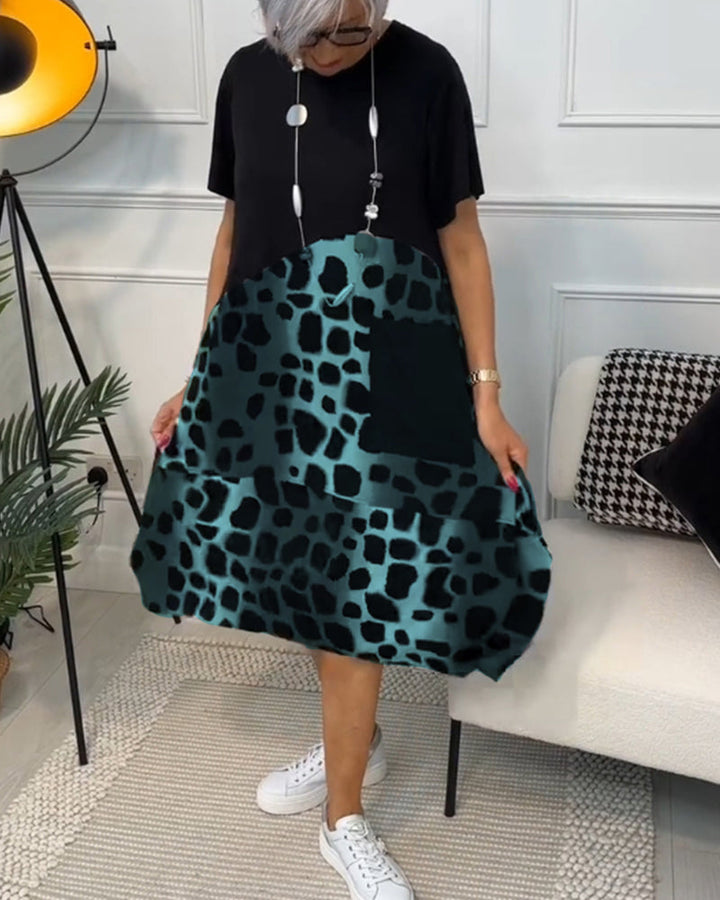 Monica Secrets | Stylish Short Sleeve Leopard Print Midi Dress