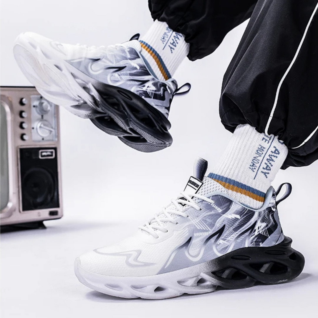 Monica Secrets | Performance Sneaker