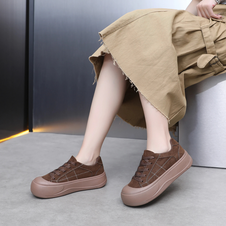 Monica Secrets | Suede Platform Sneaker