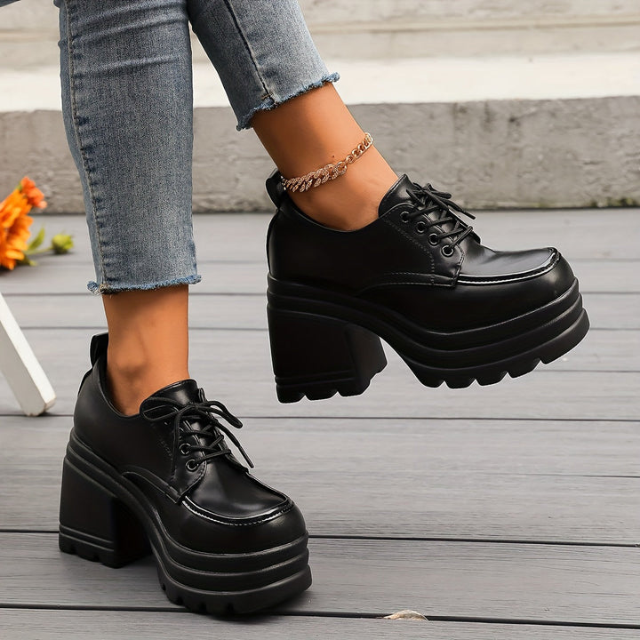 Monica Secrets | Platform Oxfords