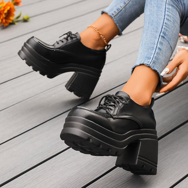 Monica Secrets | Platform Oxfords