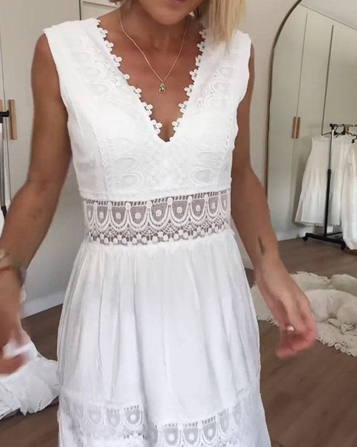 Isolde | V-Neck Lace Dress