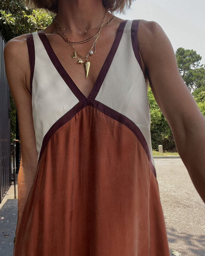 Monica Secrets | Lightweight V-Neck Maxi Dress