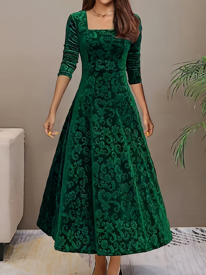 Maris | Elegant Velvet Dress