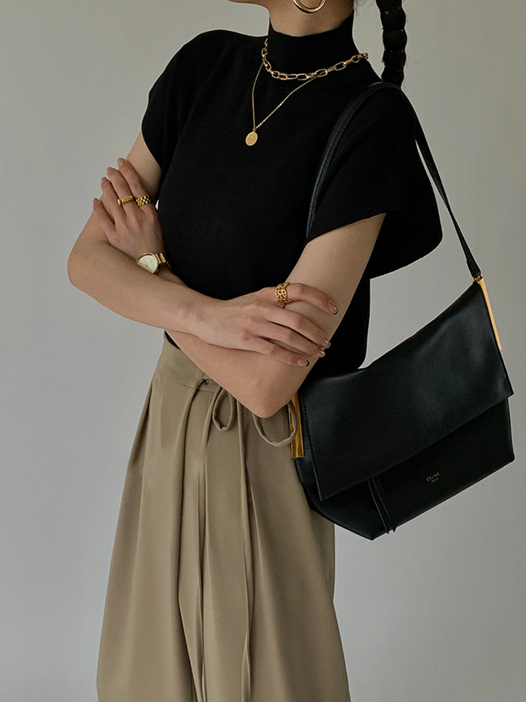 Monica Secrets | Sleeveless High Neck Top - Elegant Loose Fit - Casual Chic Design