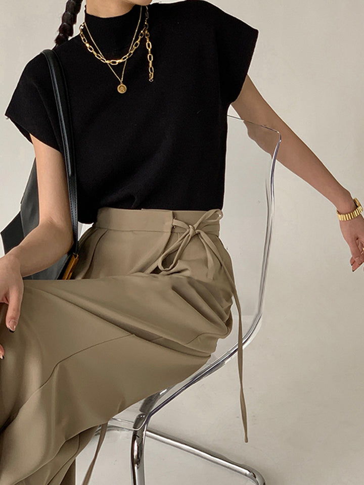 Monica Secrets | Sleeveless High Neck Top - Elegant Loose Fit - Casual Chic Design