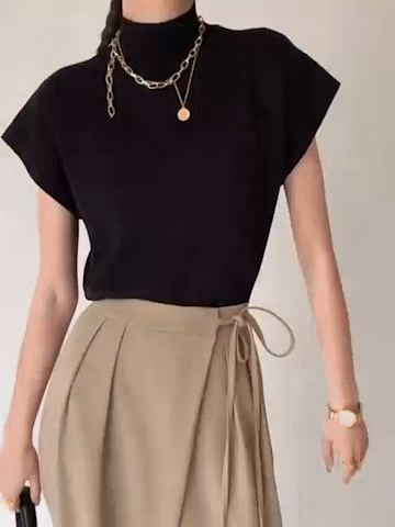 Monica Secrets | Sleeveless High Neck Top - Elegant Loose Fit - Casual Chic Design