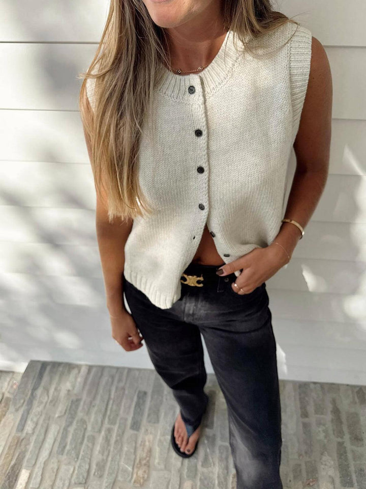 Monica Secrets | Casual Button Up Sweater Vest