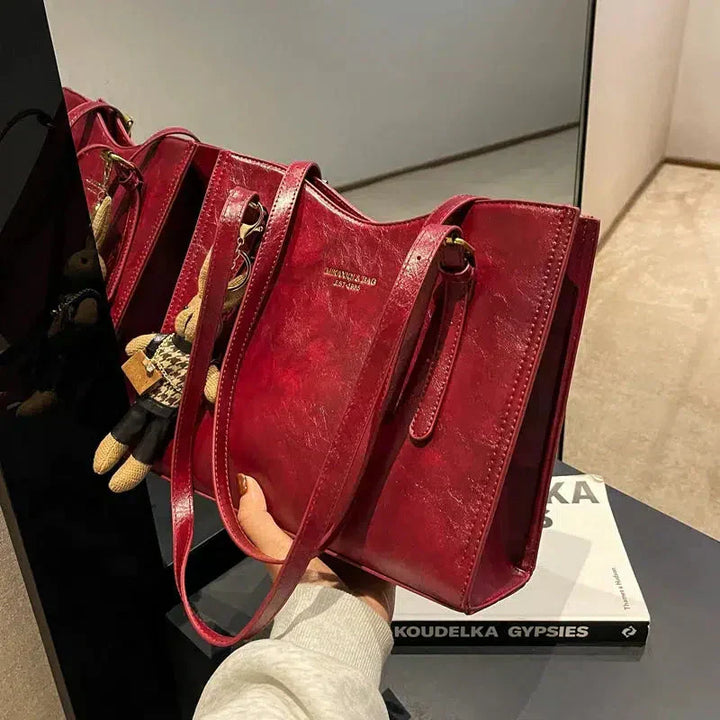 Monica Secrets | Elegant Shoulder Tote