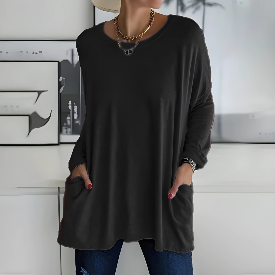 Monica Secrets | Relaxed Long Sleeve Top