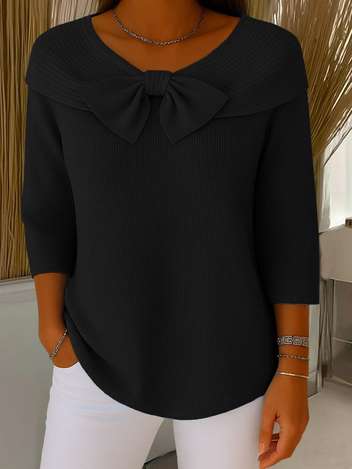 Monica Secrets | Elegant Knit Sweater With Bow
