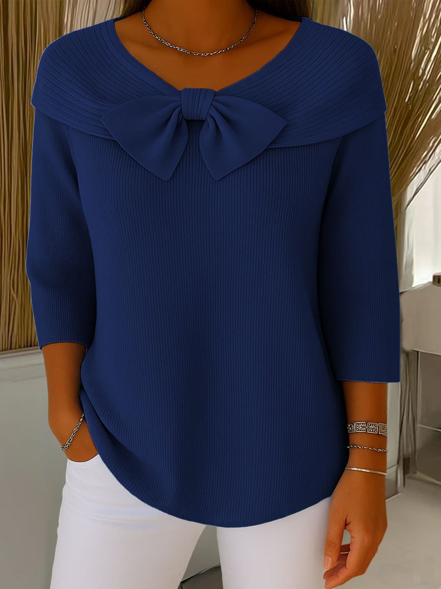 Monica Secrets | Elegant Knit Sweater With Bow
