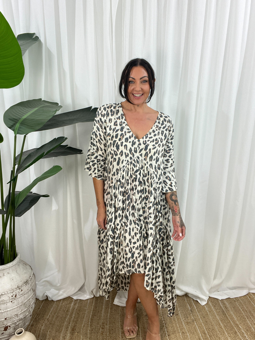 Isolde | V-Neck Dress
