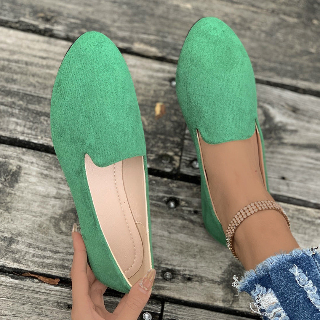 Monica Secrets | Simple Solid Color Pointed Toe Flat Shoes