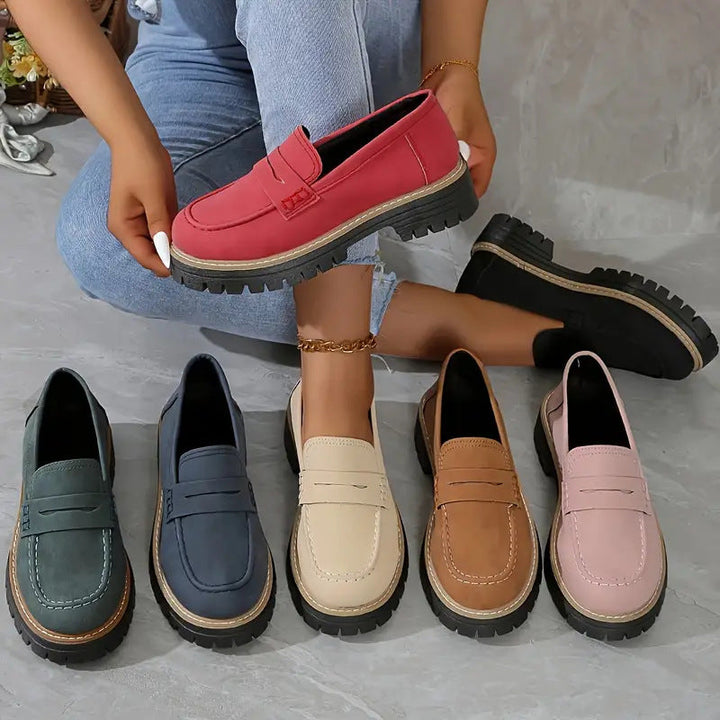 Monica Secrets | Chic Loafers