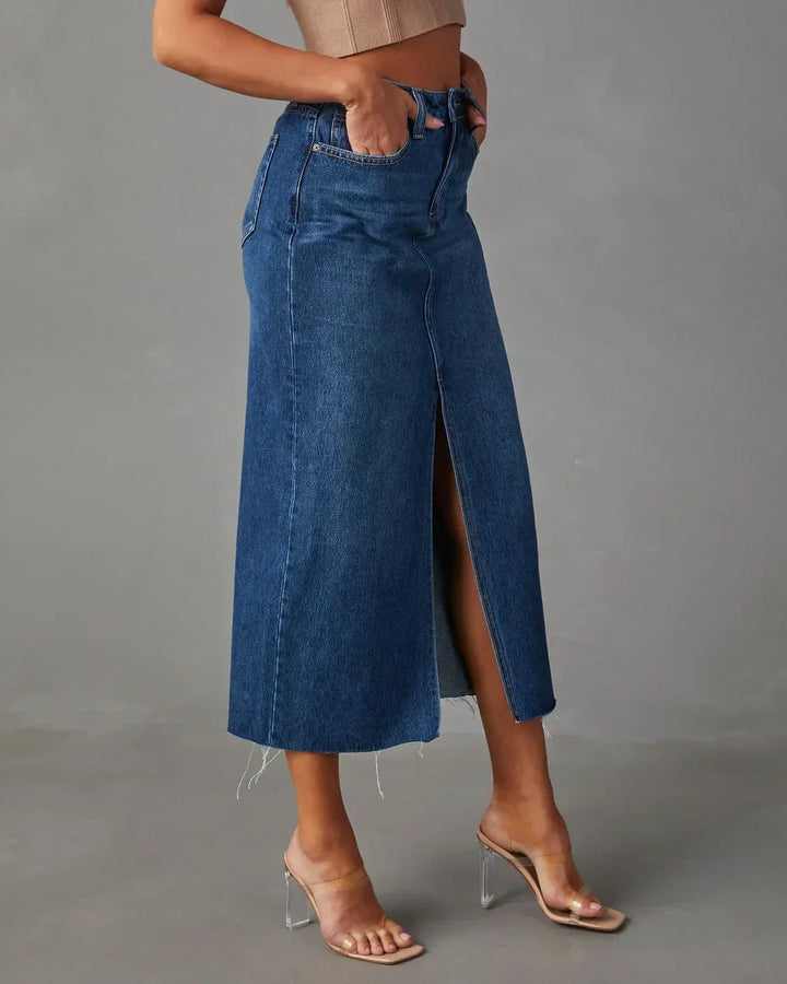Monica Secrets | Classic High-Waist Denim Skirt