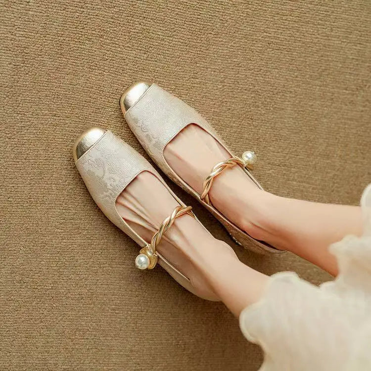 Cleo | Pearl Pumps