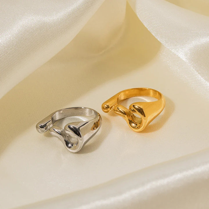 Dainty Confusion Question Ring