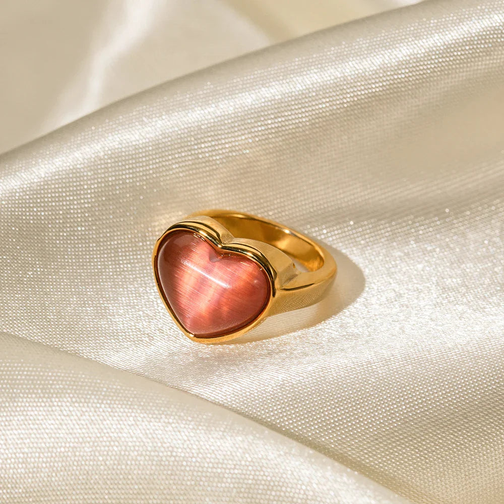 Elegant Pink Heart Stone Ring