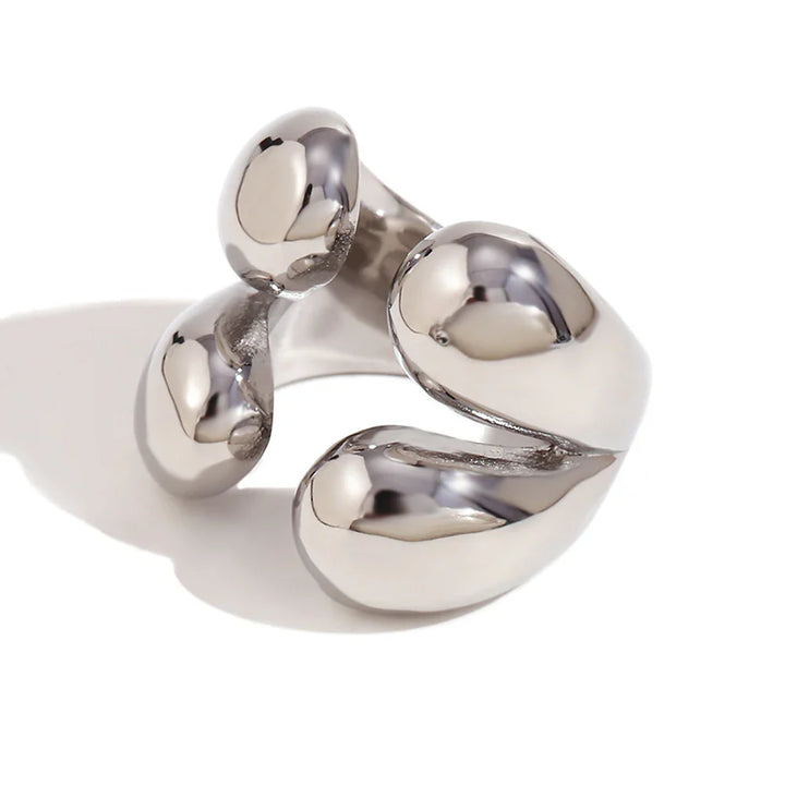 18k Four Droplet Bold Ring