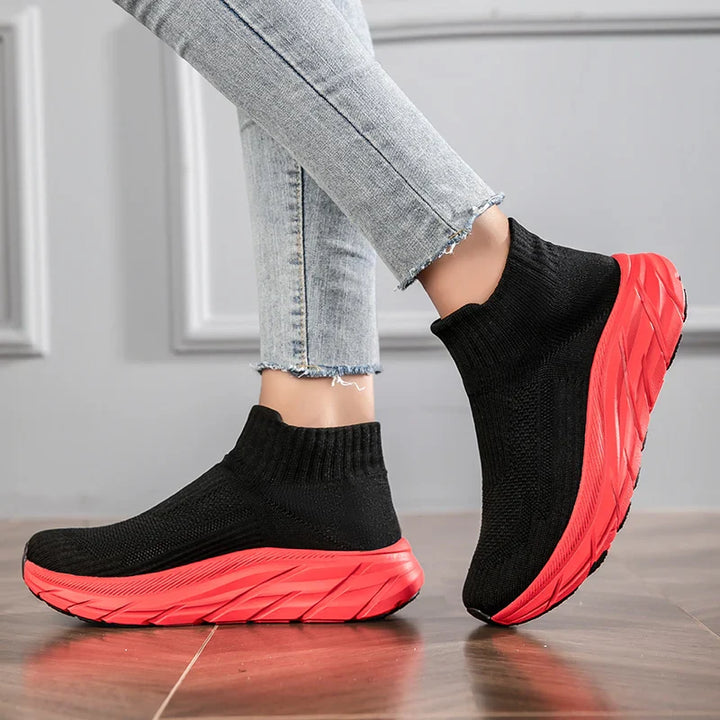 Monica Secrets | Mesh Runner