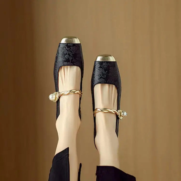 Cleo | Pearl Pumps