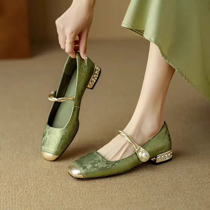 Cleo | Pearl Pumps