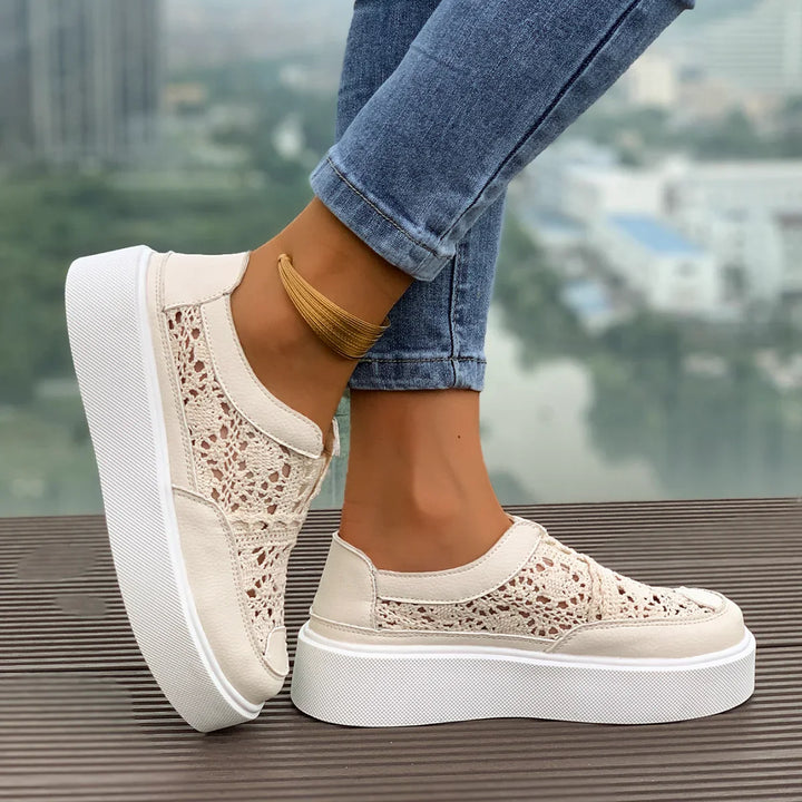 Monica Secrets | Lace Sneakers