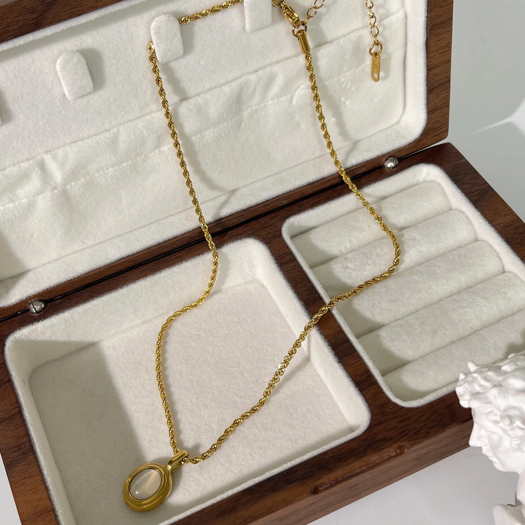 18k Classy Vintage Inspired Oval Gem Stone Necklace