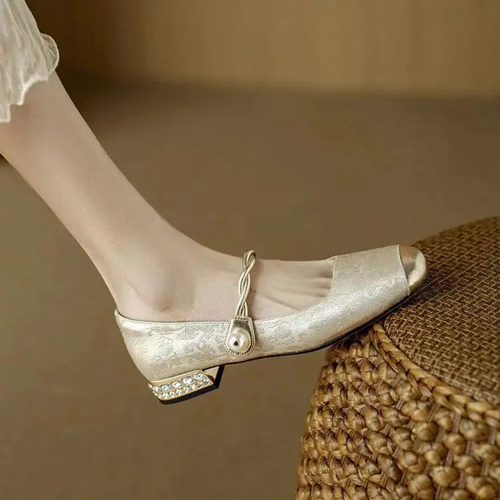 Cleo | Pearl Pumps