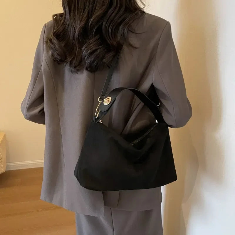 Aveline | Minimalist Shoulder Bag