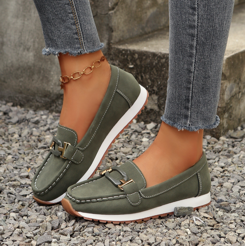 Monica Secrets | Luxury Chain Loafers