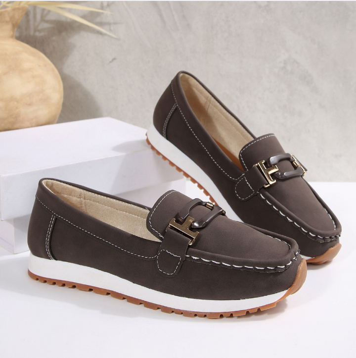 Monica Secrets | Luxury Chain Loafers