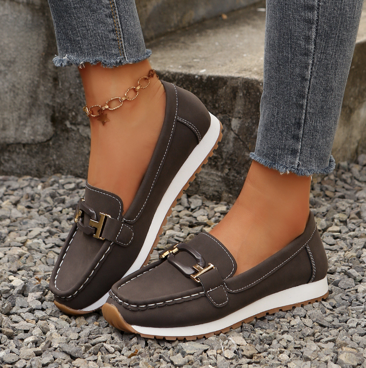 Monica Secrets | Luxury Chain Loafers