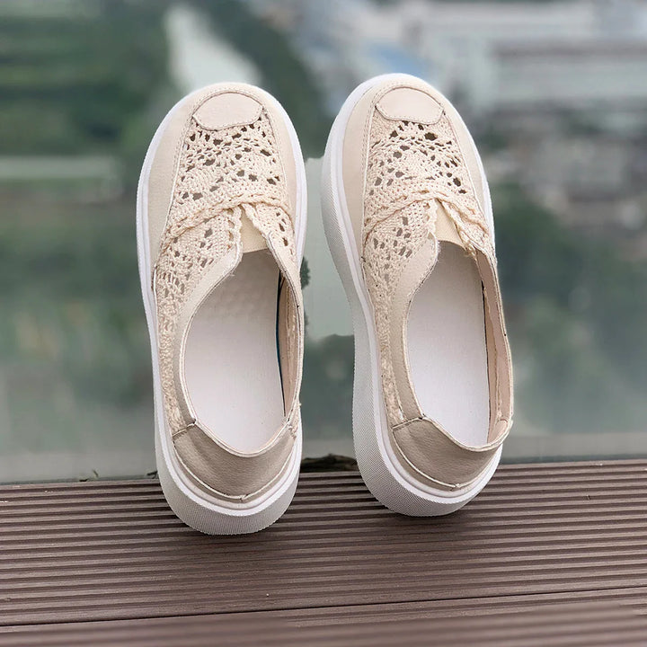 Monica Secrets | Lace Sneakers