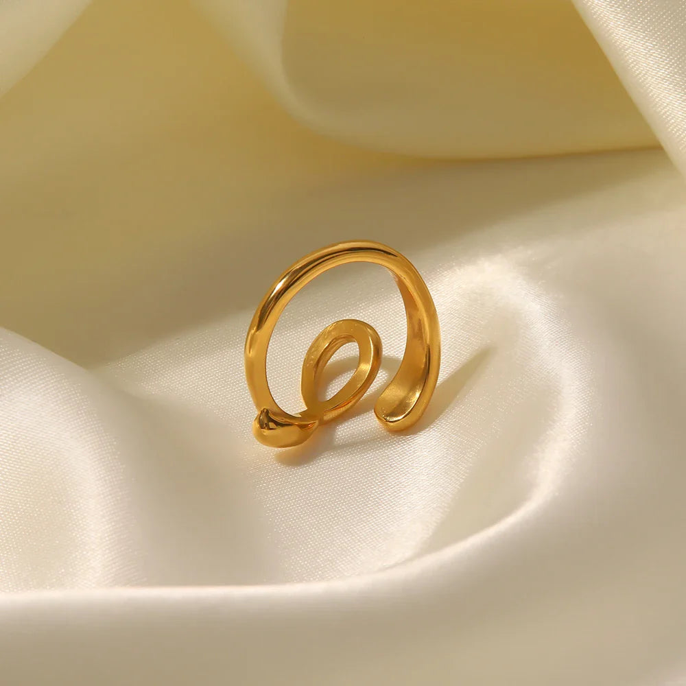 18k Curved Elegance Ring