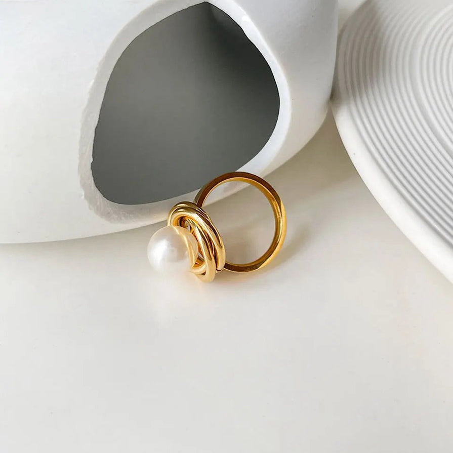 18k Classy Statement Dual Disc Pearl Ring