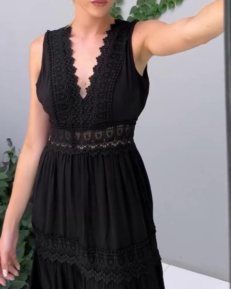 Isolde | V-Neck Lace Dress