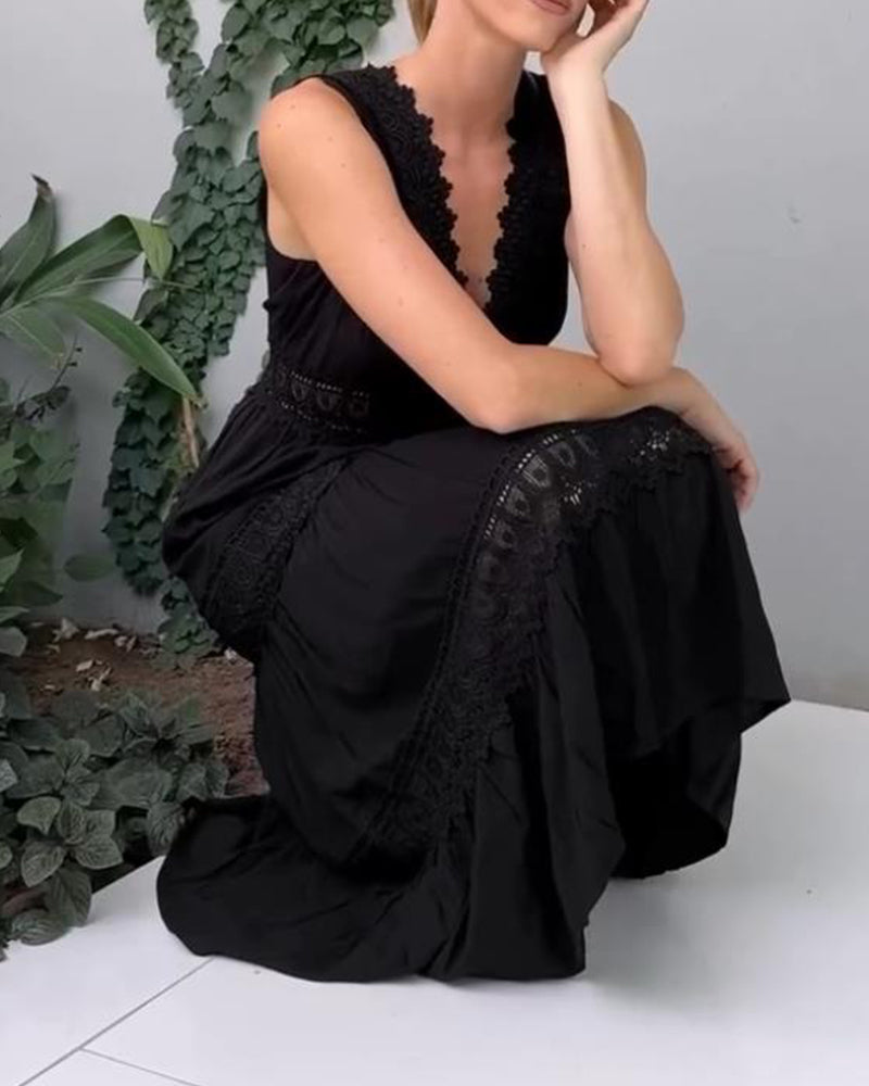 Isolde | V-Neck Lace Dress