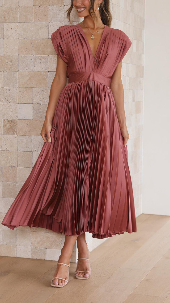 Monica Secrets | Pleated Maxi Dress