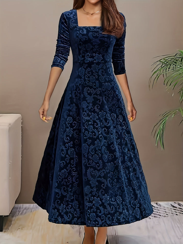 Maris | Elegant Velvet Dress